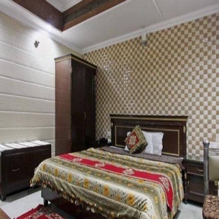 Hotel Hallmark Regency Ludhiana Exterior foto
